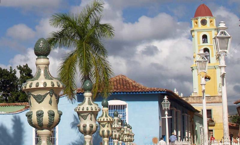 Trinidad conocida como “La ciudad museo del Caribe”, posee uno de los complejos arquitectónicos más hermosos y mejor conservados de América.